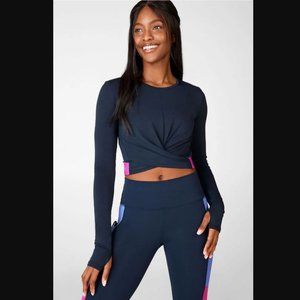 💕Pia Front Twisted Long-Sleeve Top - Large 💖